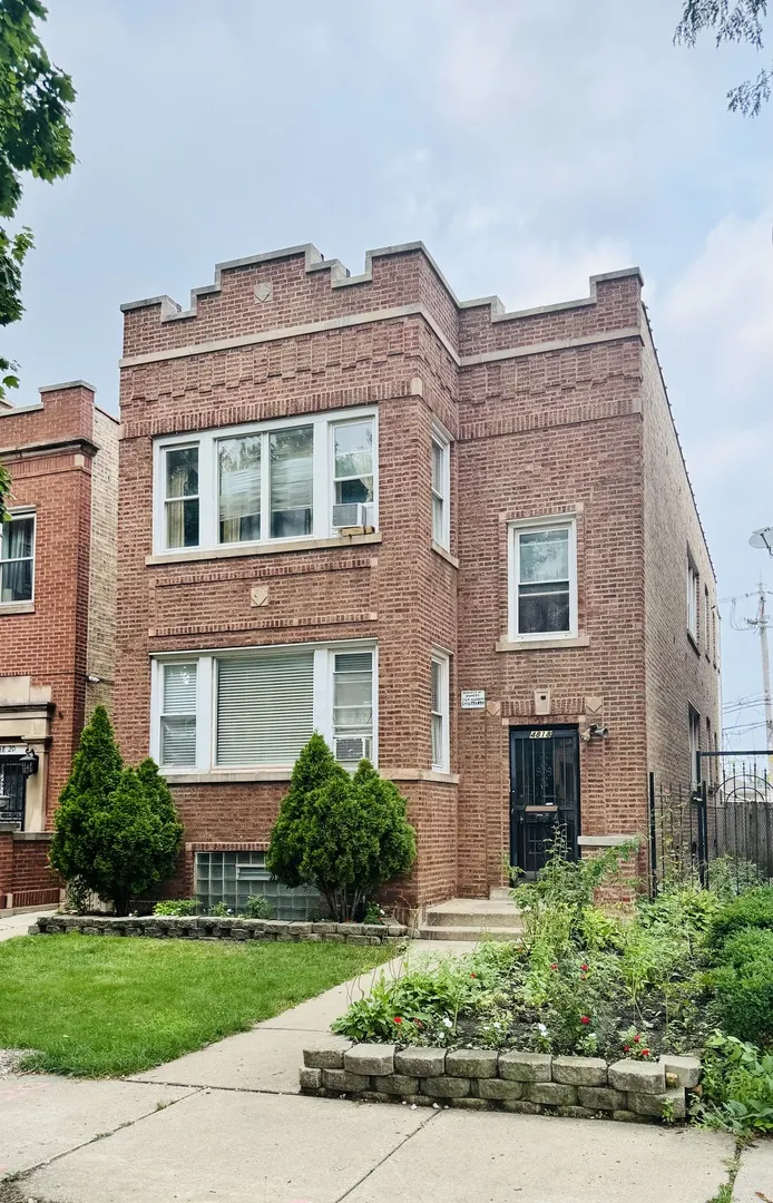 4818 W Fletcher Street IL