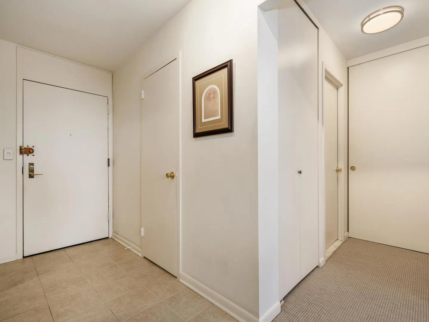 2800 N Lake Shore Drive IL #1911