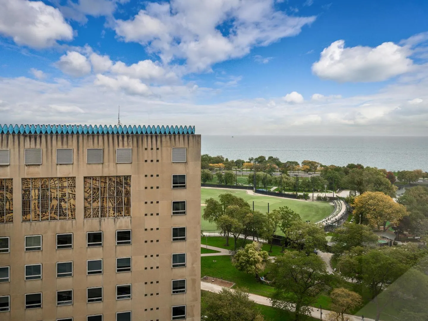 2800 N Lake Shore Drive IL #1911