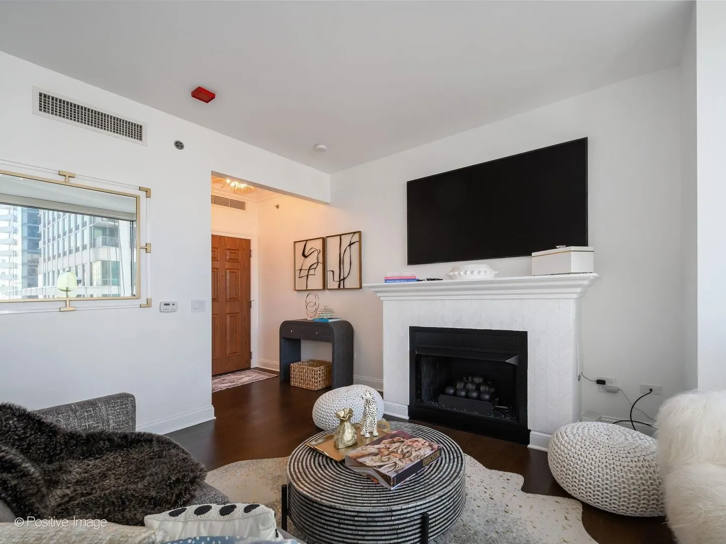 21 E Huron Street IL #1201