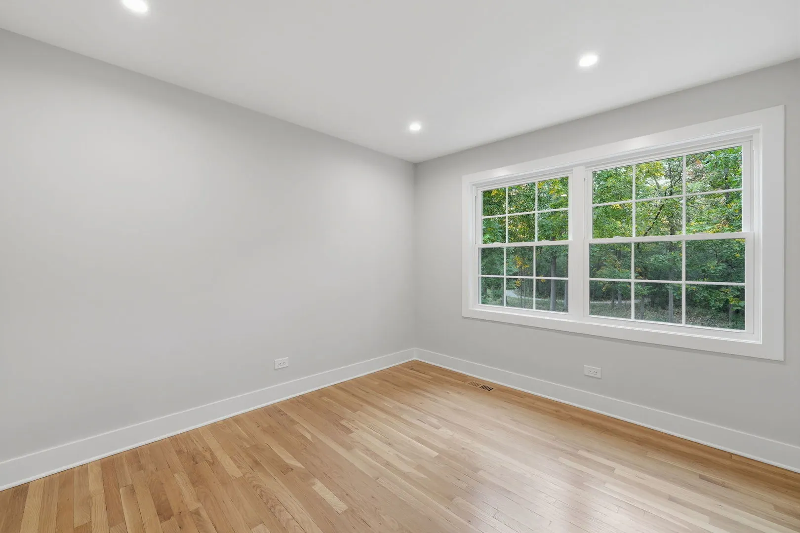 24 Kent Court IL
