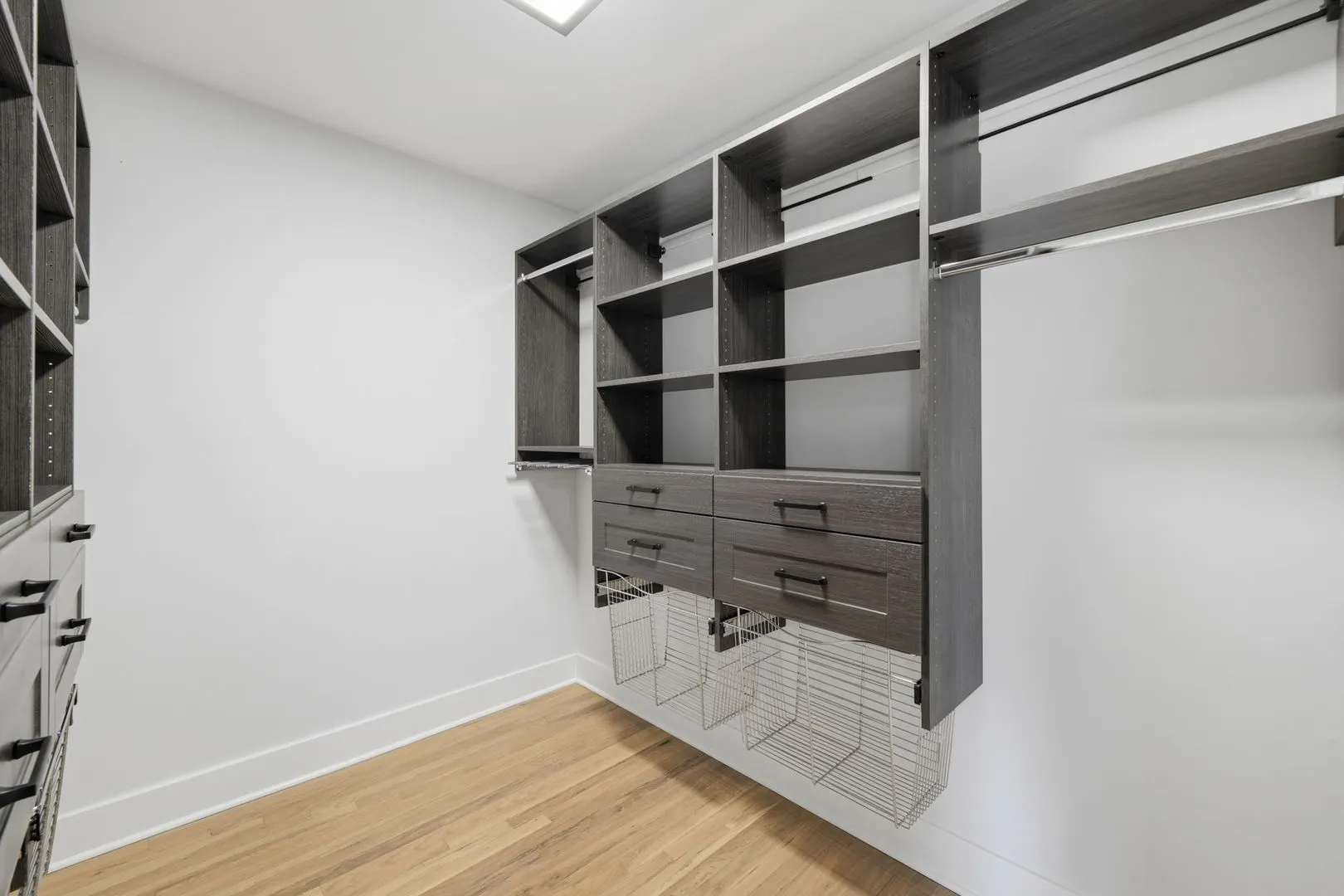 24 Kent Court IL