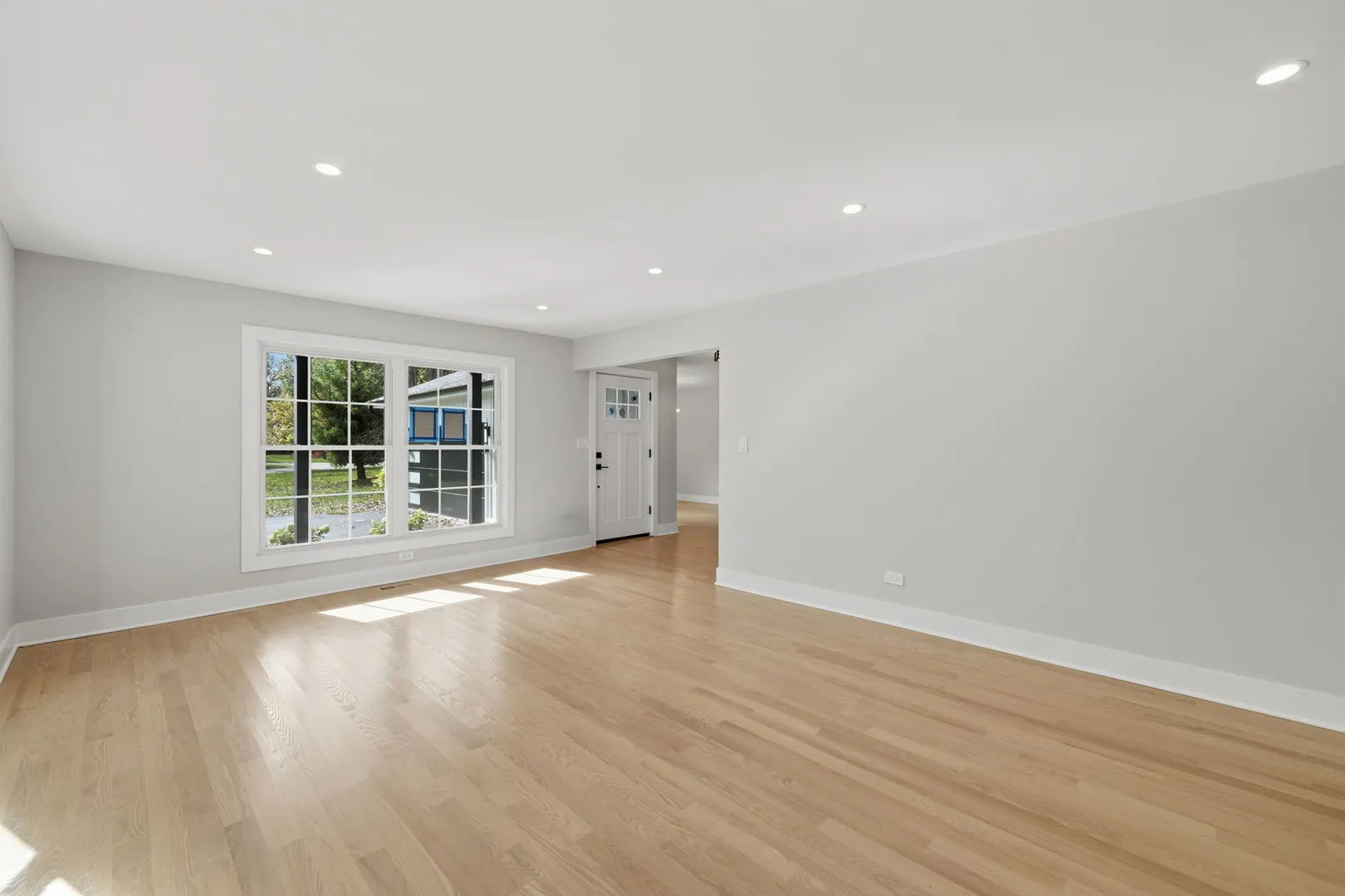 24 Kent Court IL