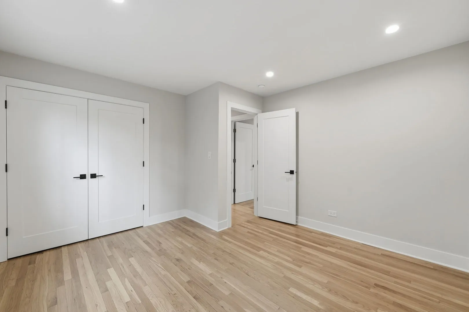 24 Kent Court IL