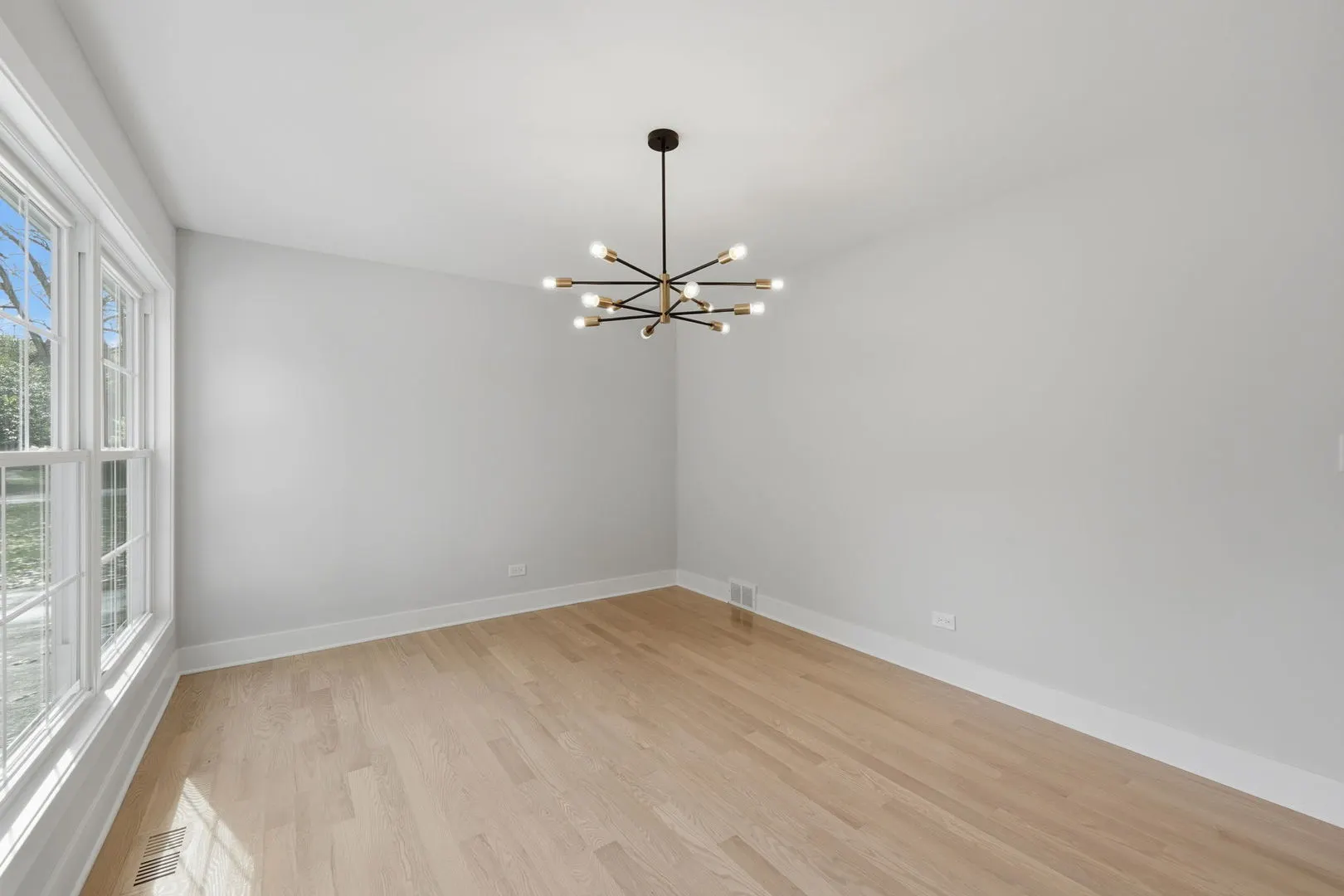 24 Kent Court IL