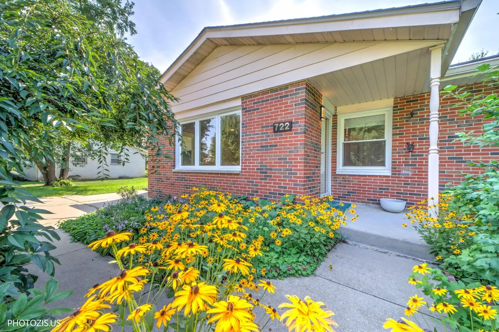 722 N Stephen Drive IL