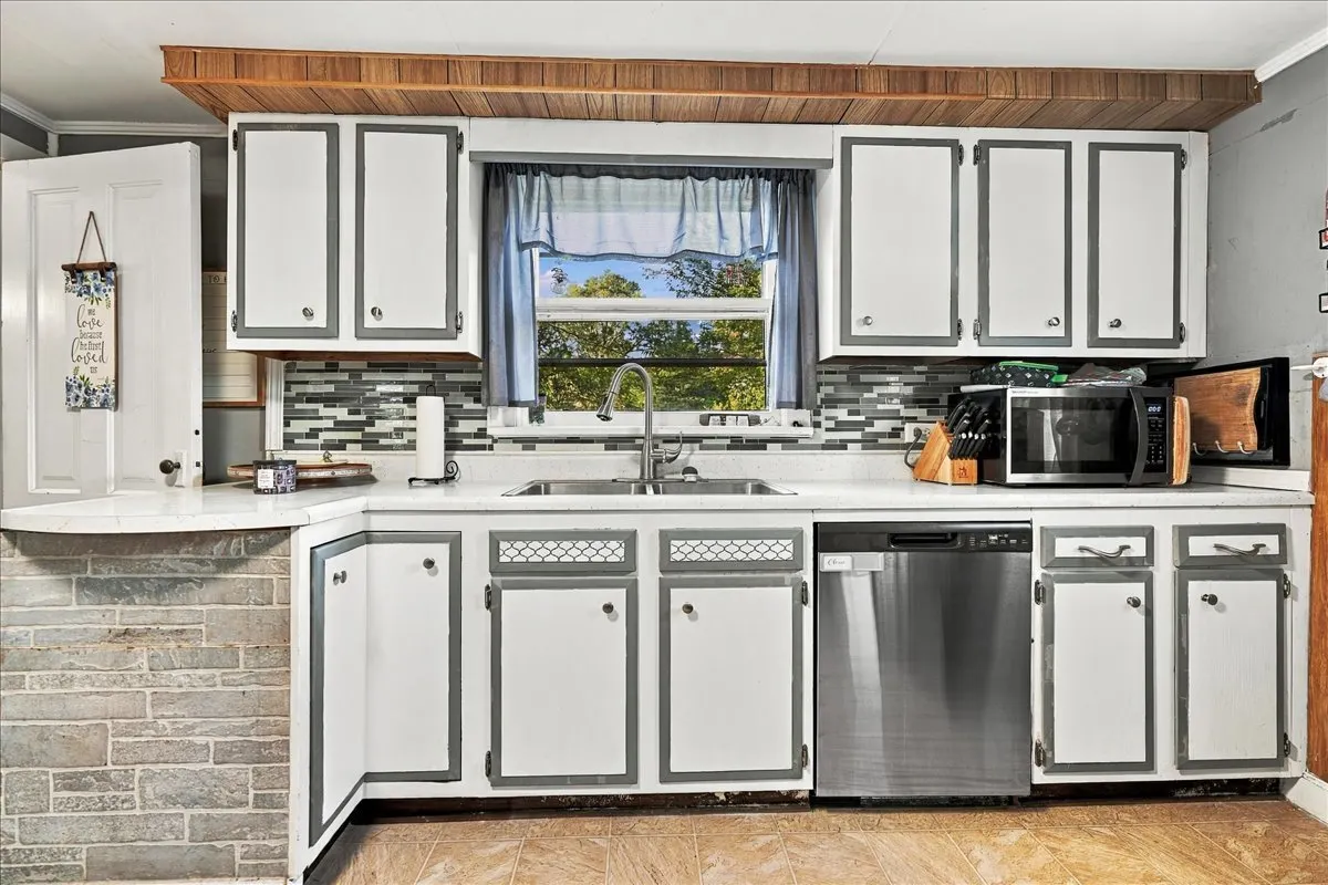 304 E 5th Street IL