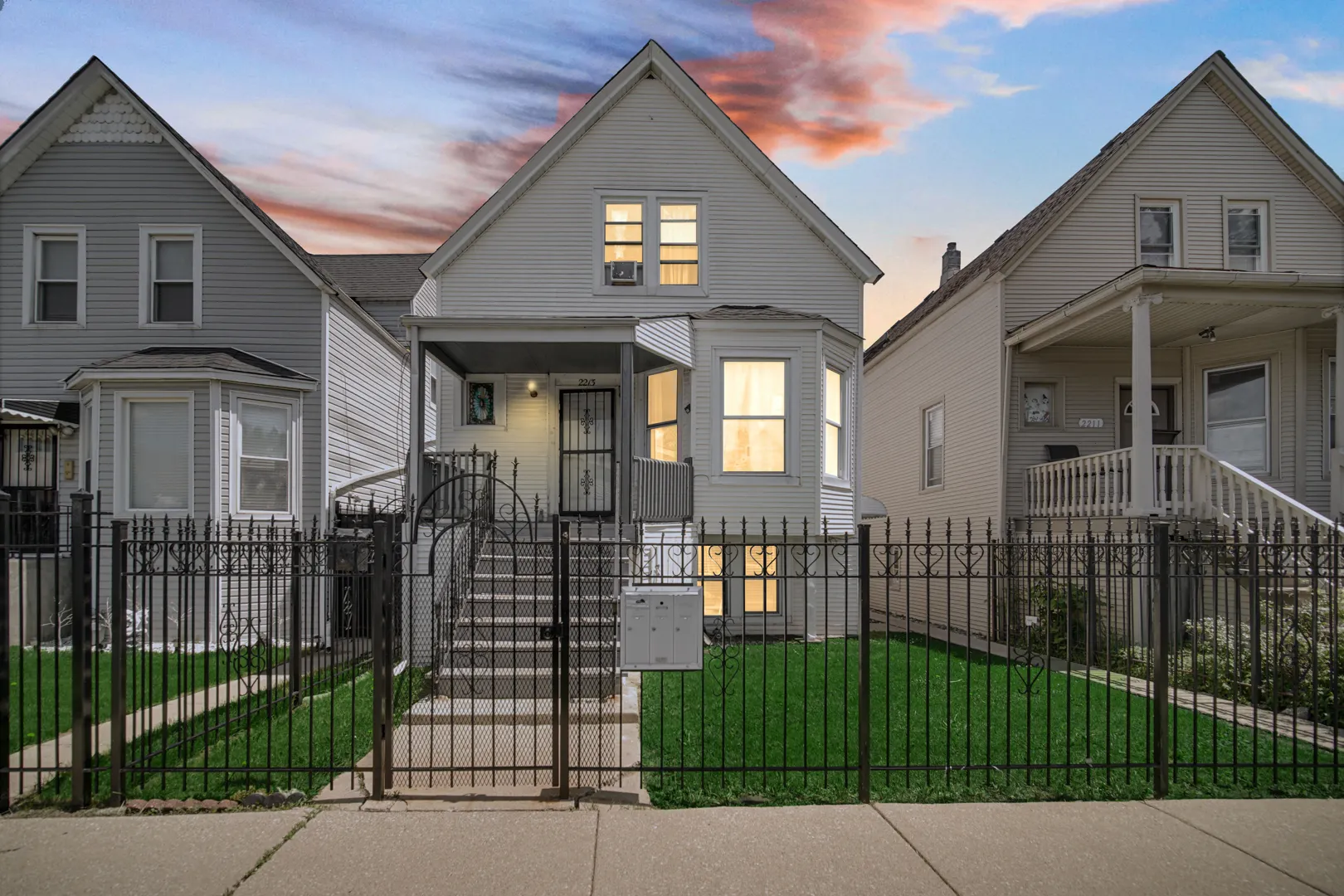 2213 N Kildare Avenue IL