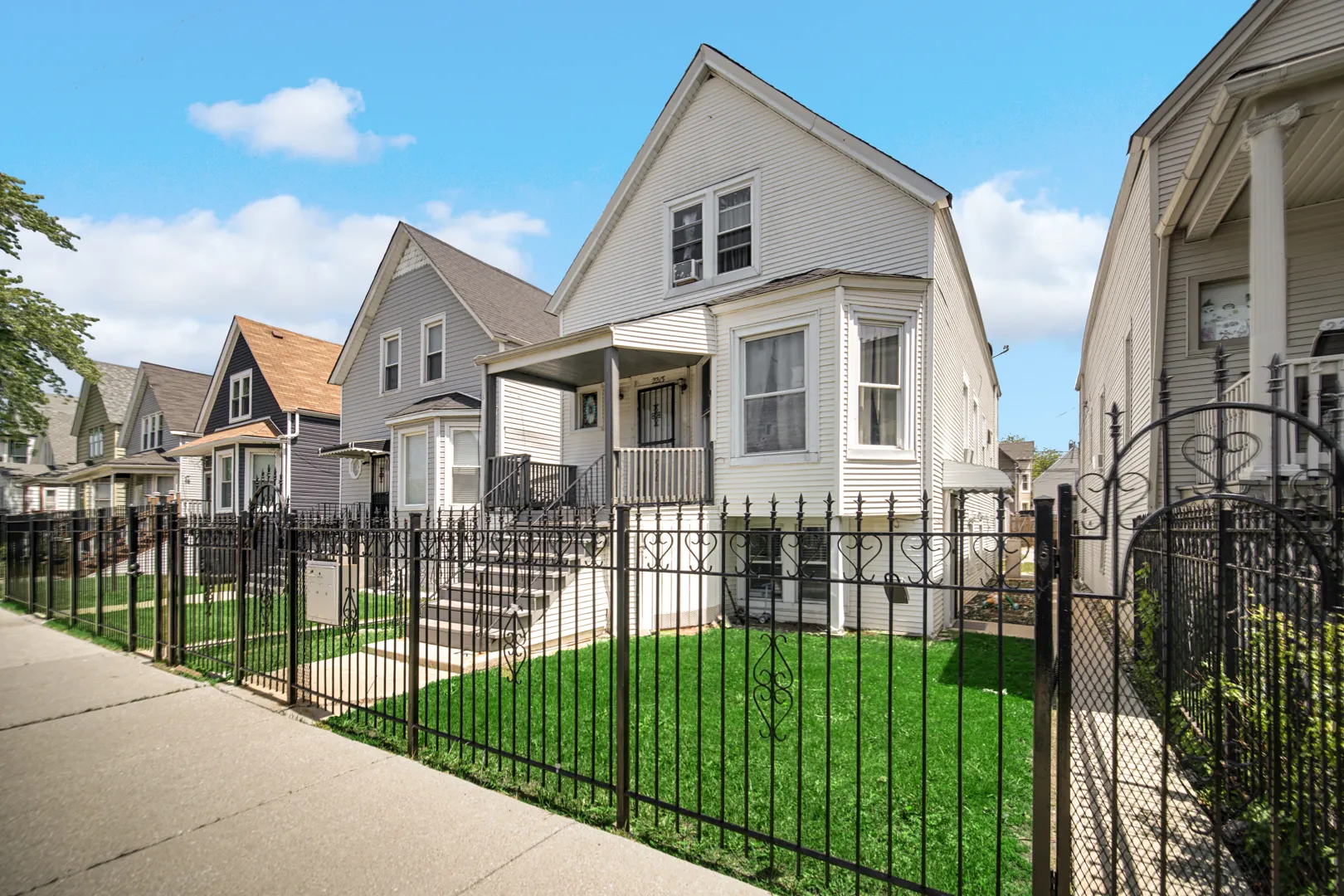 2213 N Kildare Avenue IL