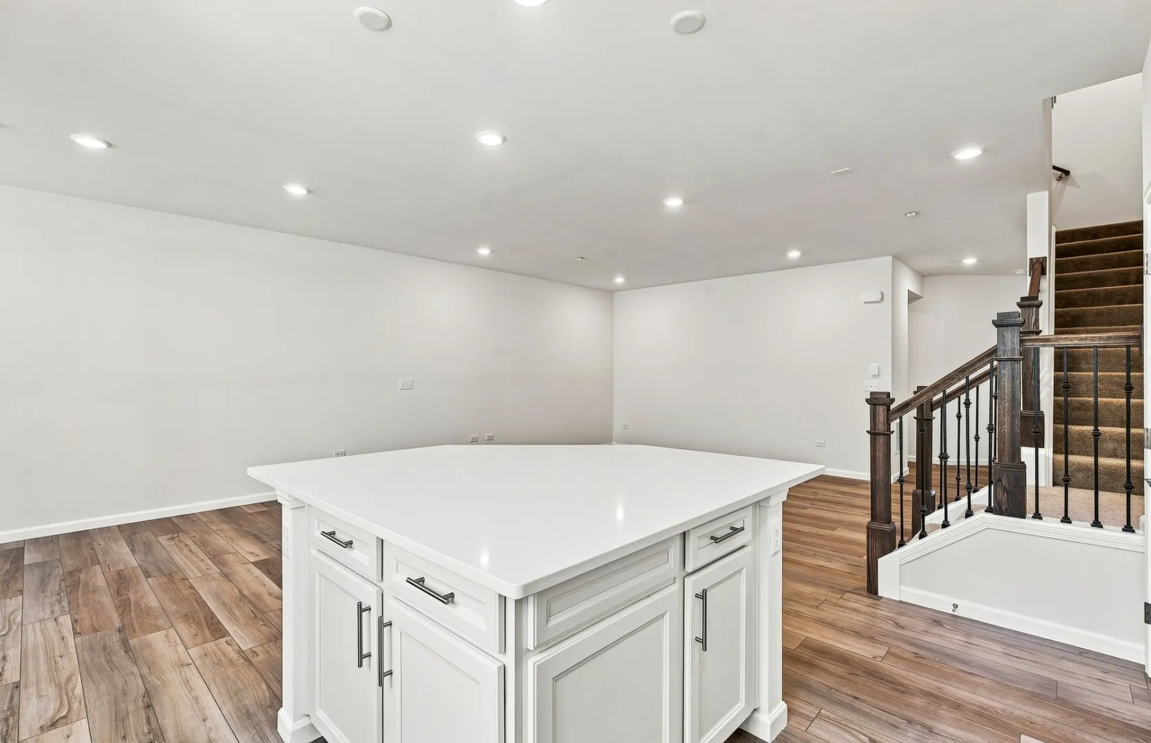 2812 Preserve Circle IL #09002