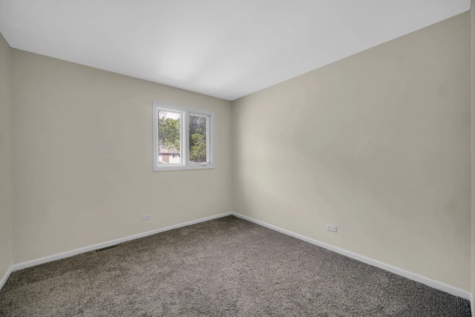 5S027 Pebble Beach Court IL