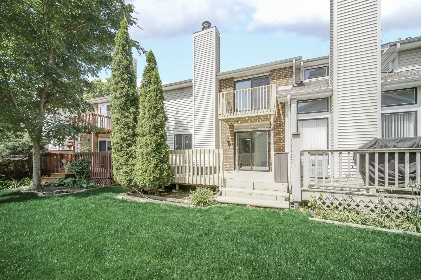 5S027 Pebble Beach Court IL