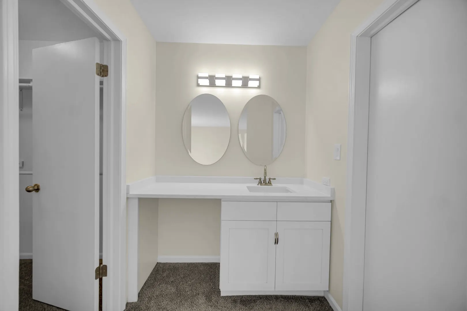 5S027 Pebble Beach Court IL