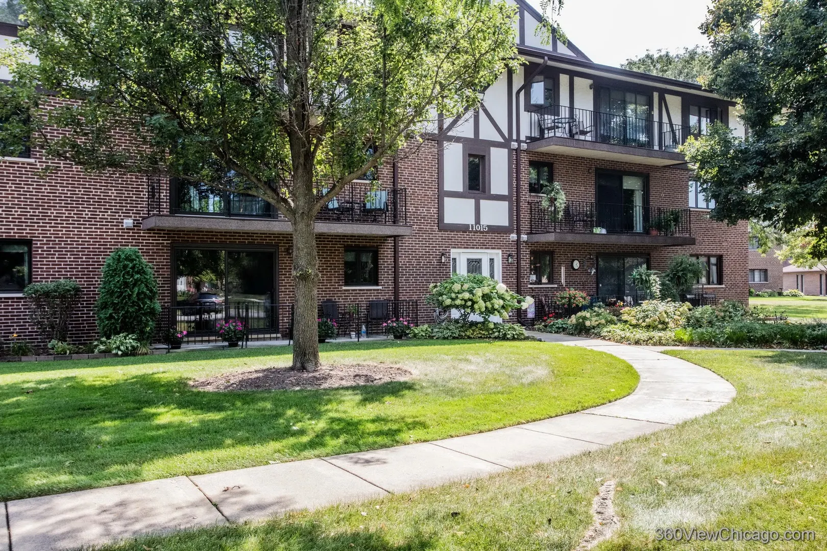 11015 S Theresa Circle IL #3B