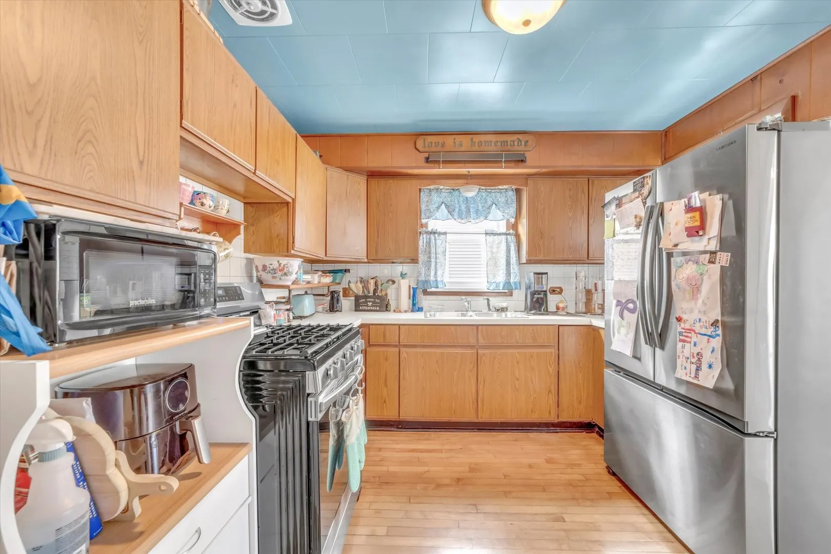 5134 W Ainslie Street IL