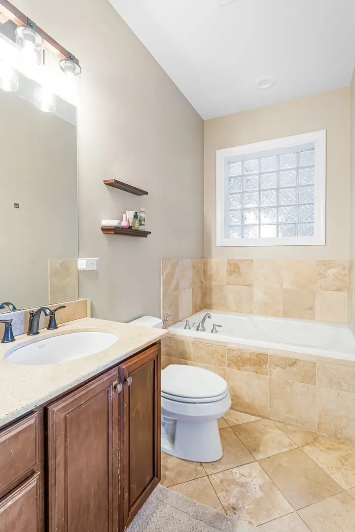 2248 W FOSTER Avenue IL #3
