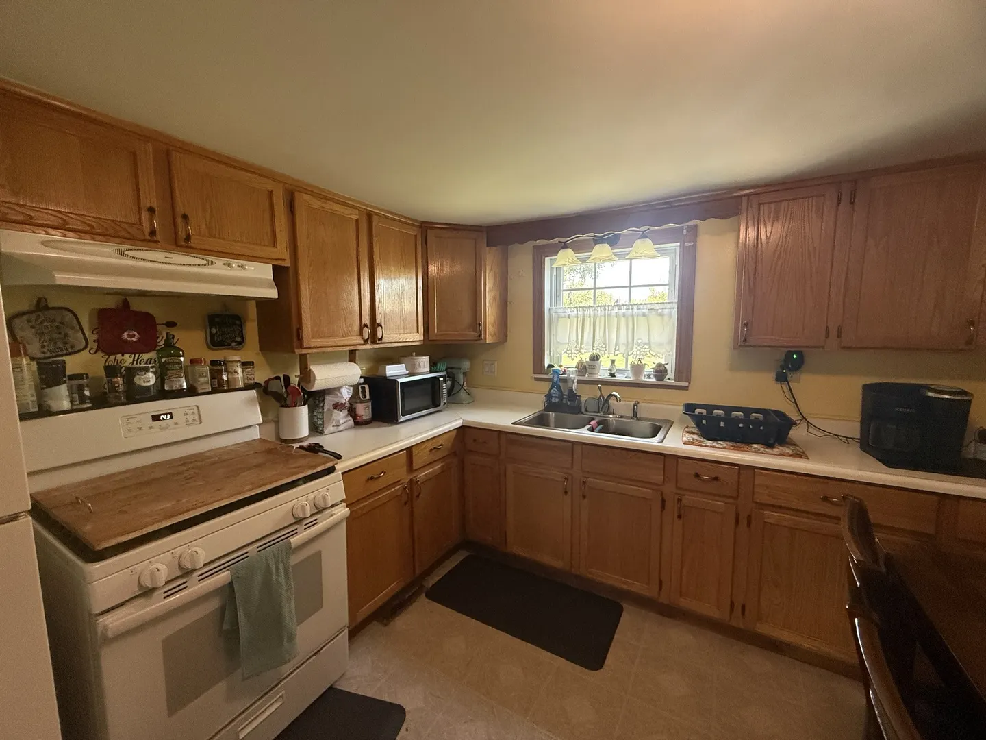 329 W Marquette Street IL