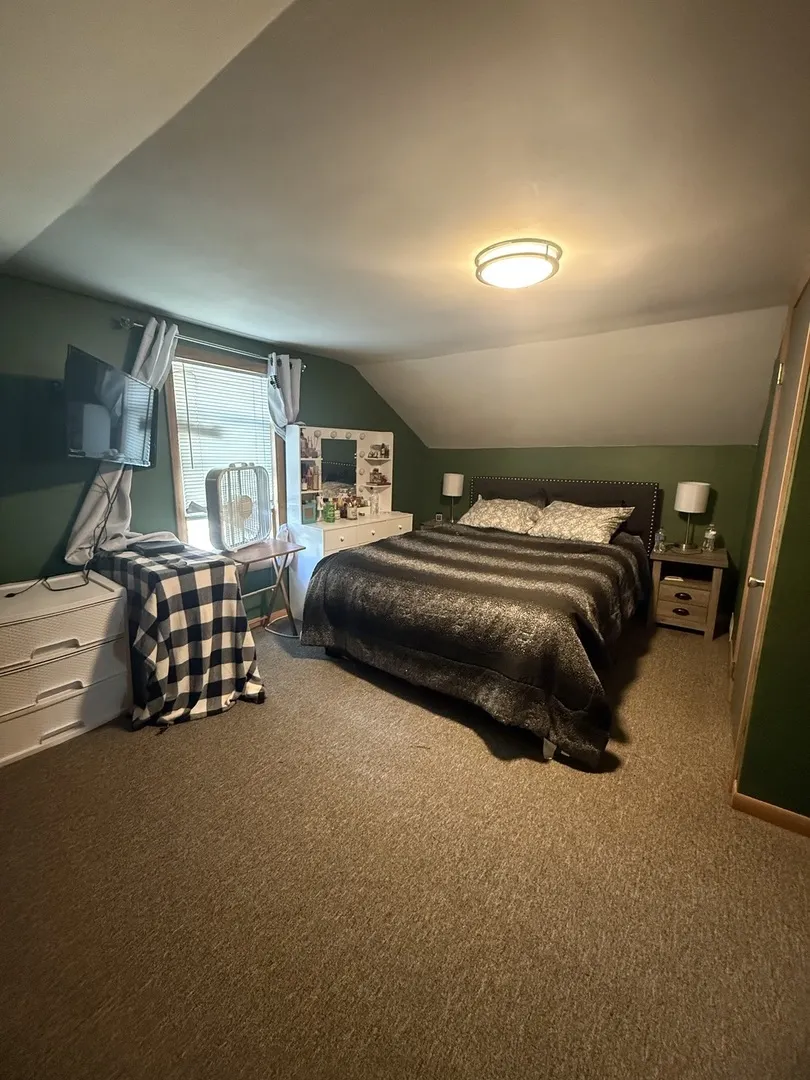 329 W Marquette Street IL