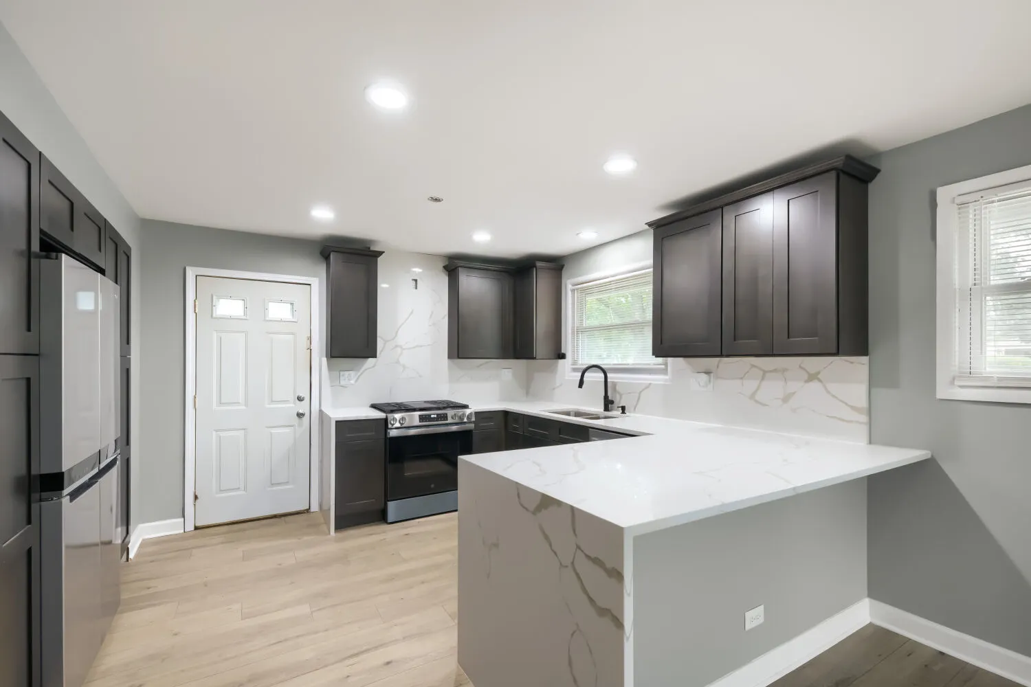 15301 Dorchester Avenue IL