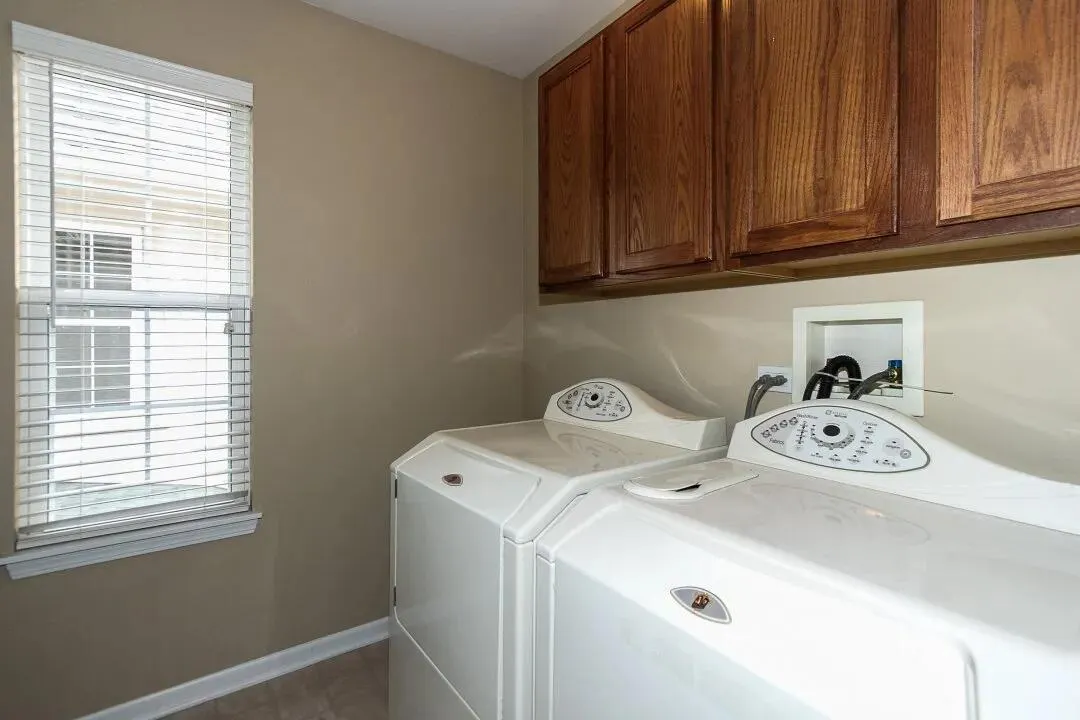 449 Bay Tree Circle IL