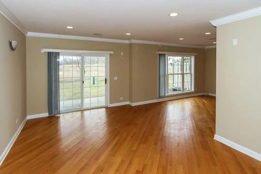 449 Bay Tree Circle IL