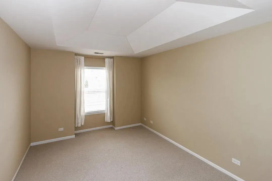 449 Bay Tree Circle IL