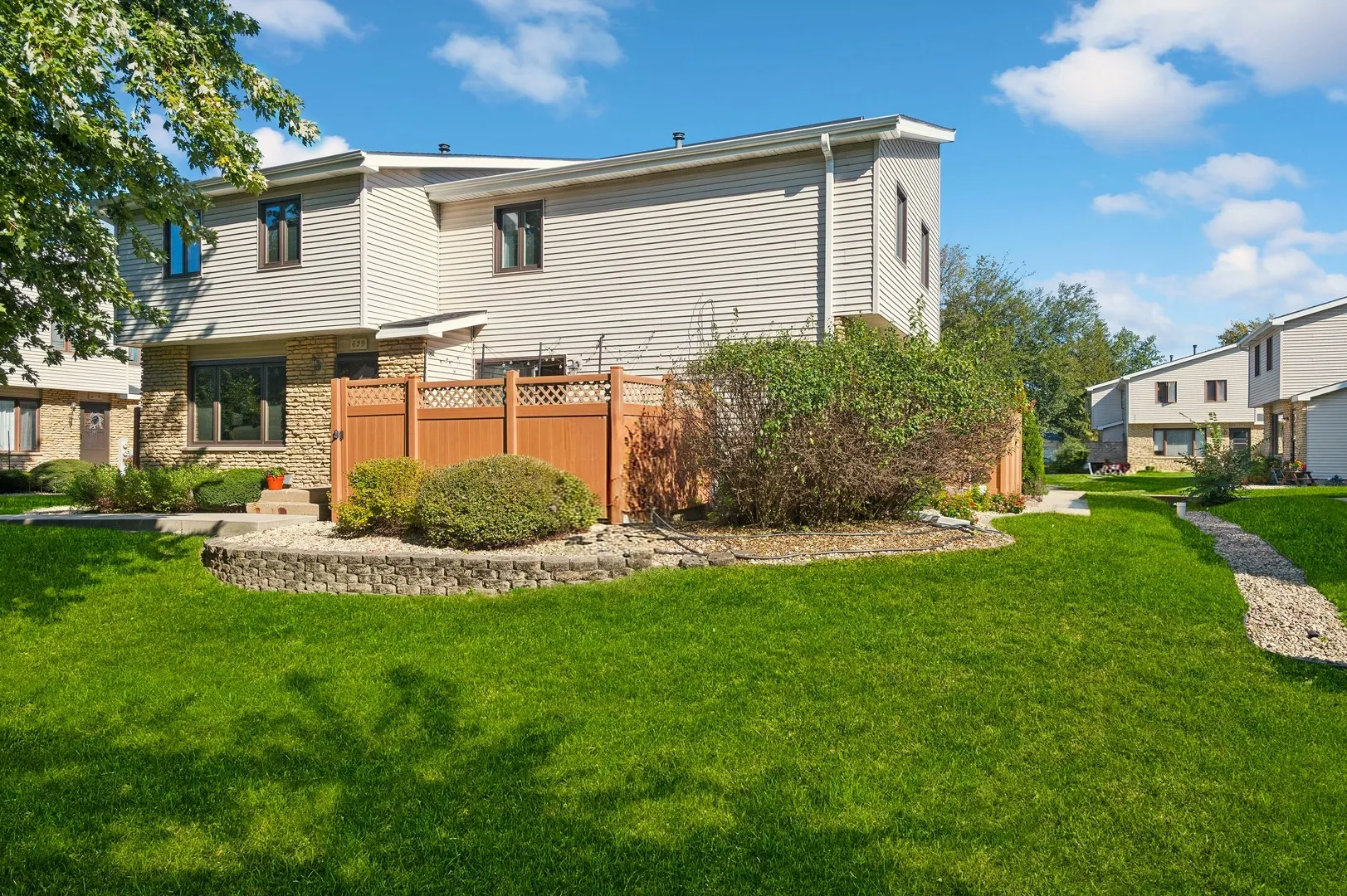 627 Northgate Road IL