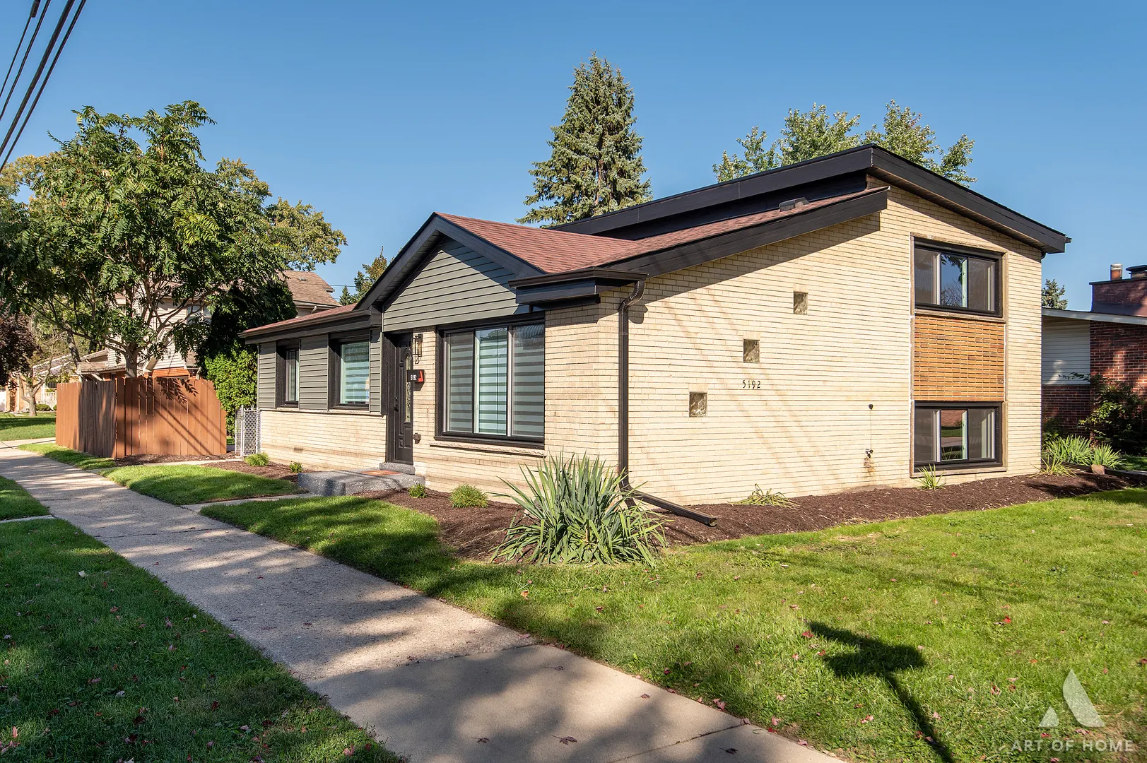 5192 5192 Place IL