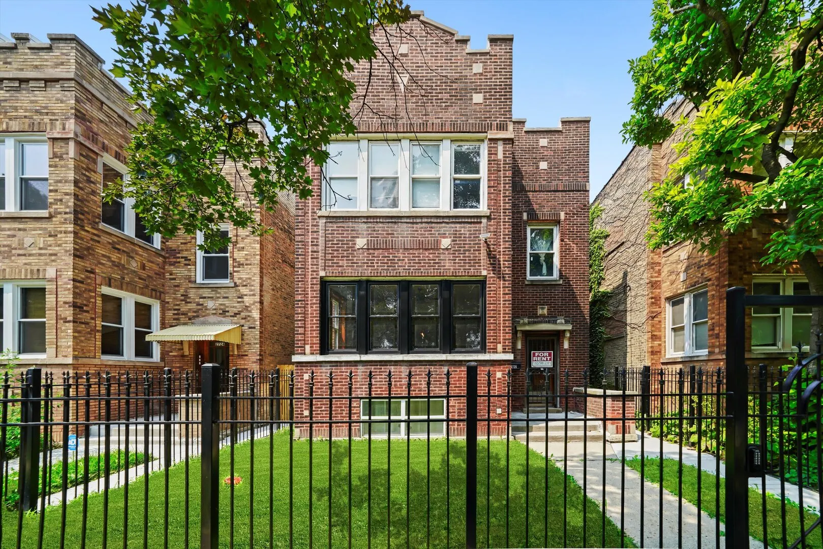 2726 N Harding Avenue IL #1