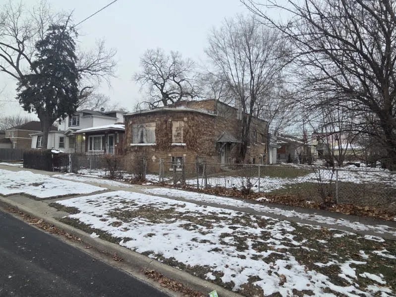 9217 S Perry Avenue IL