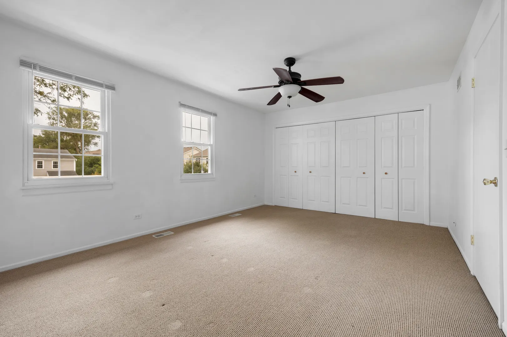1392 Carriage Way IL