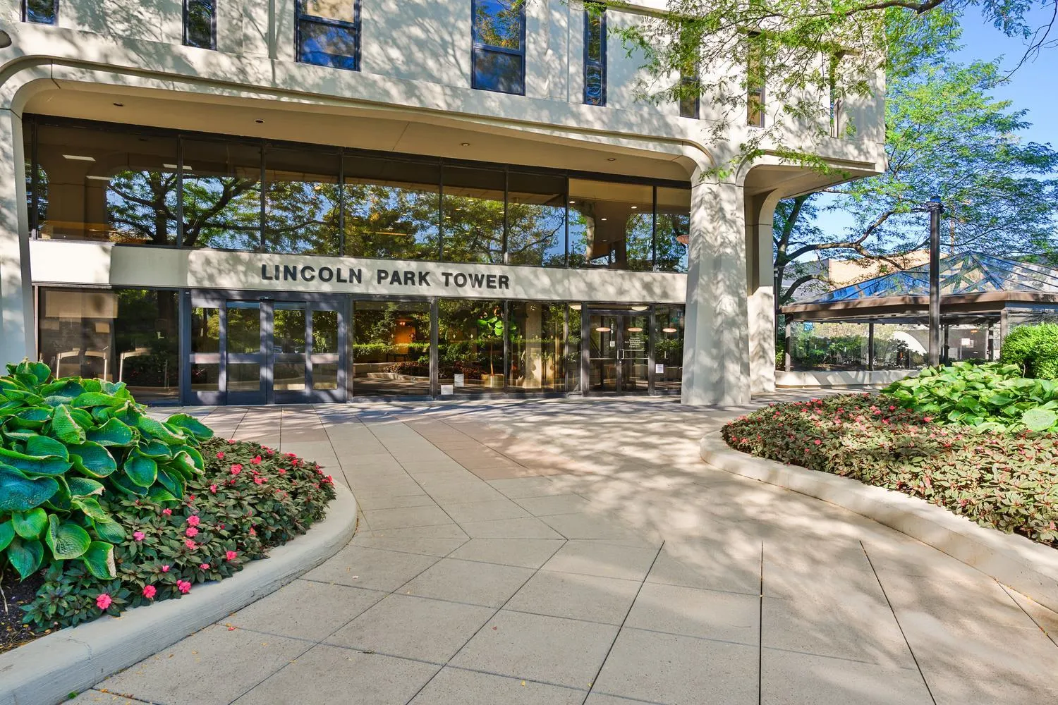 1960 N Lincoln Park West Avenue IL #506