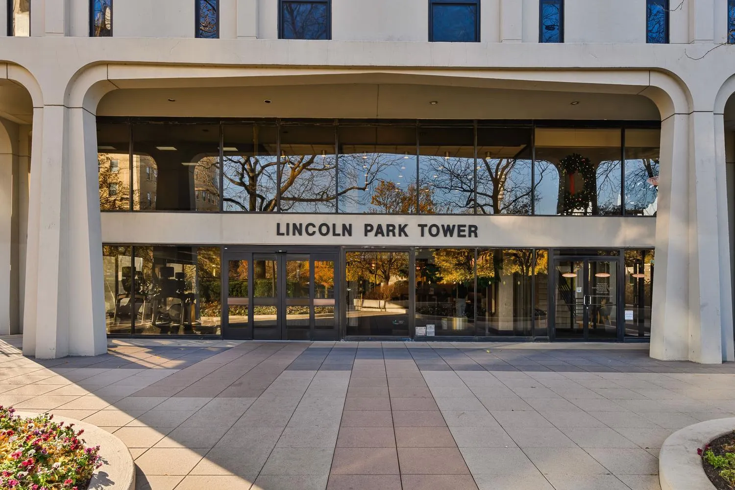 1960 N Lincoln Park West Avenue IL #506