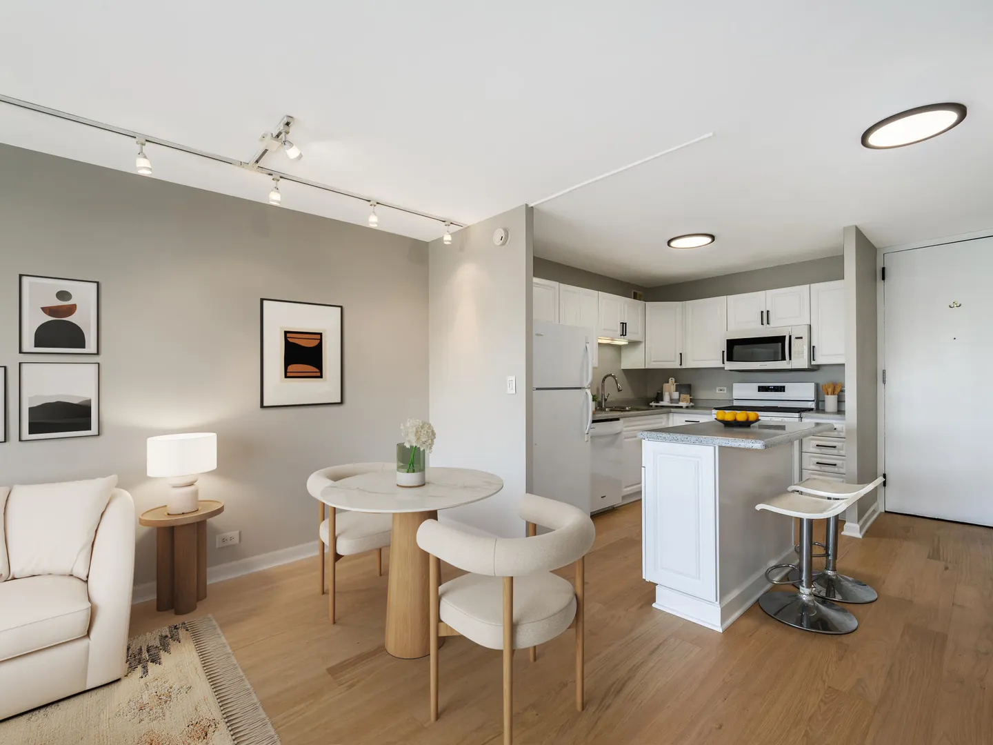 1960 N Lincoln Park West Avenue IL #506