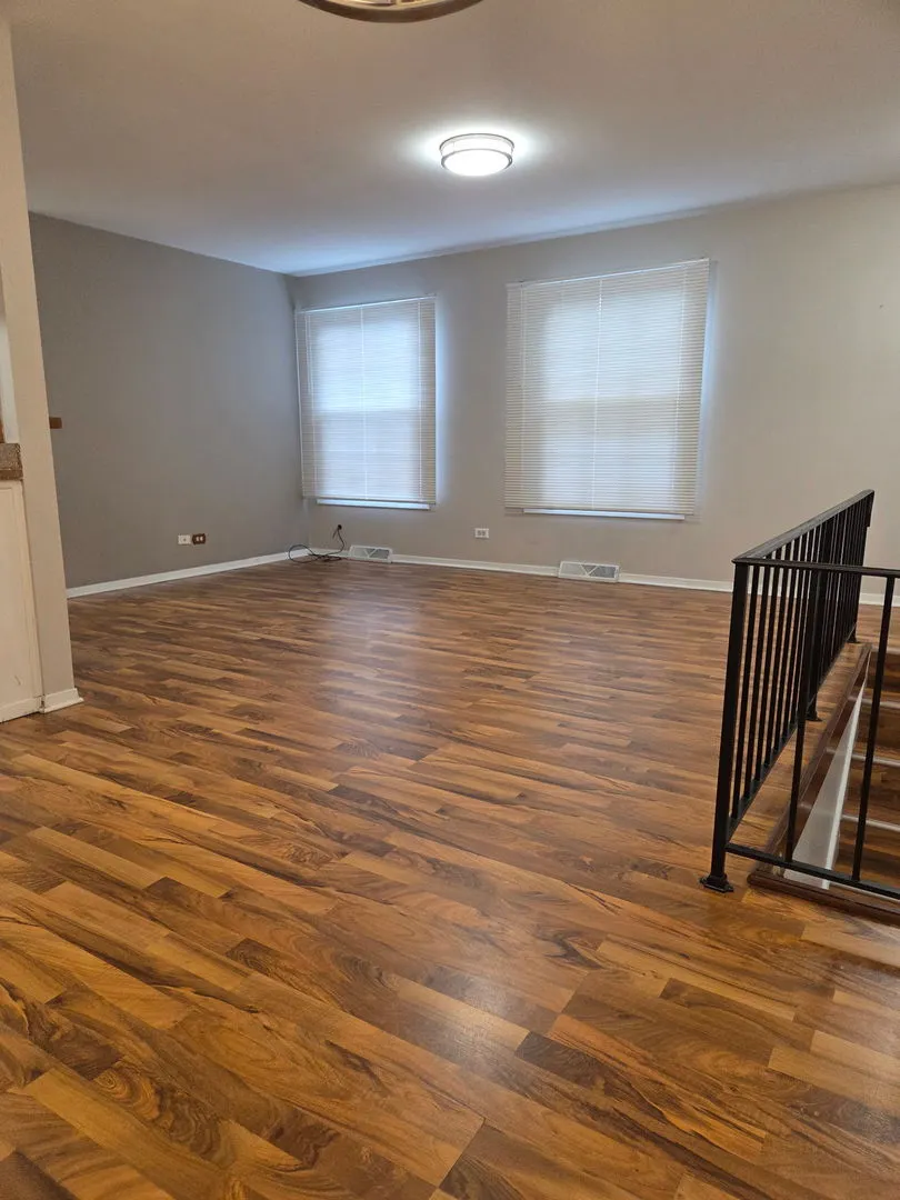 535 Darlene Lane IL #D