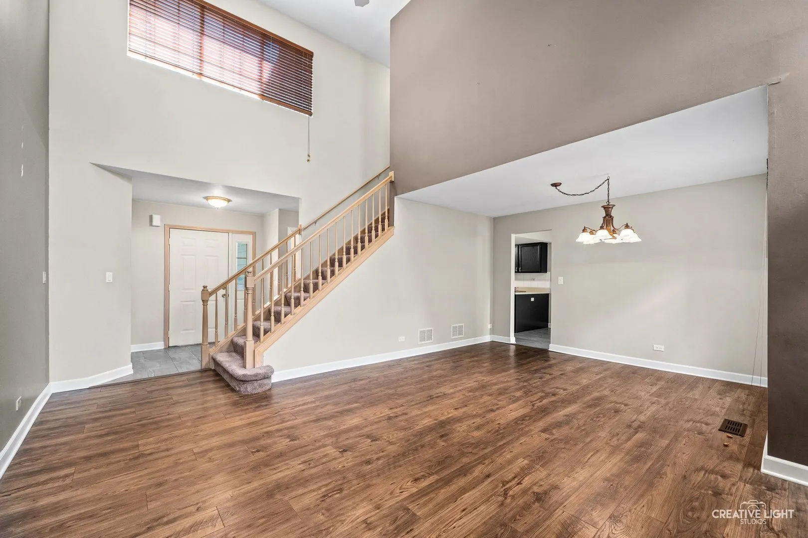87 Townsend Circle IL