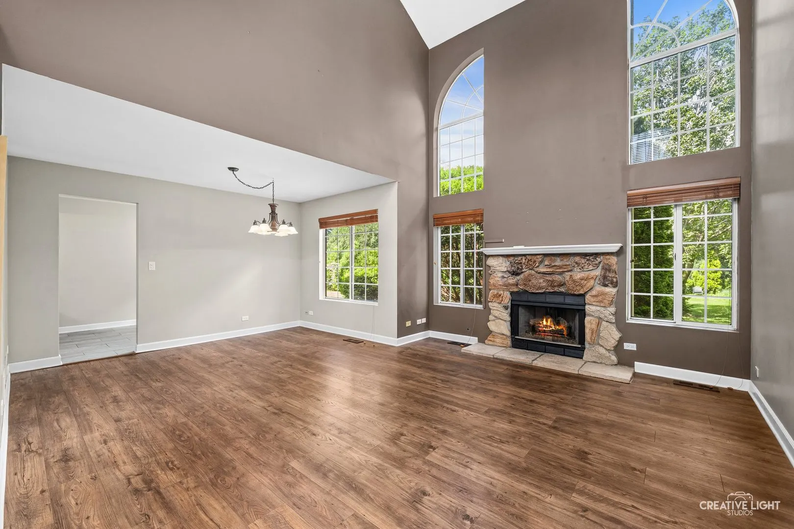 87 Townsend Circle IL