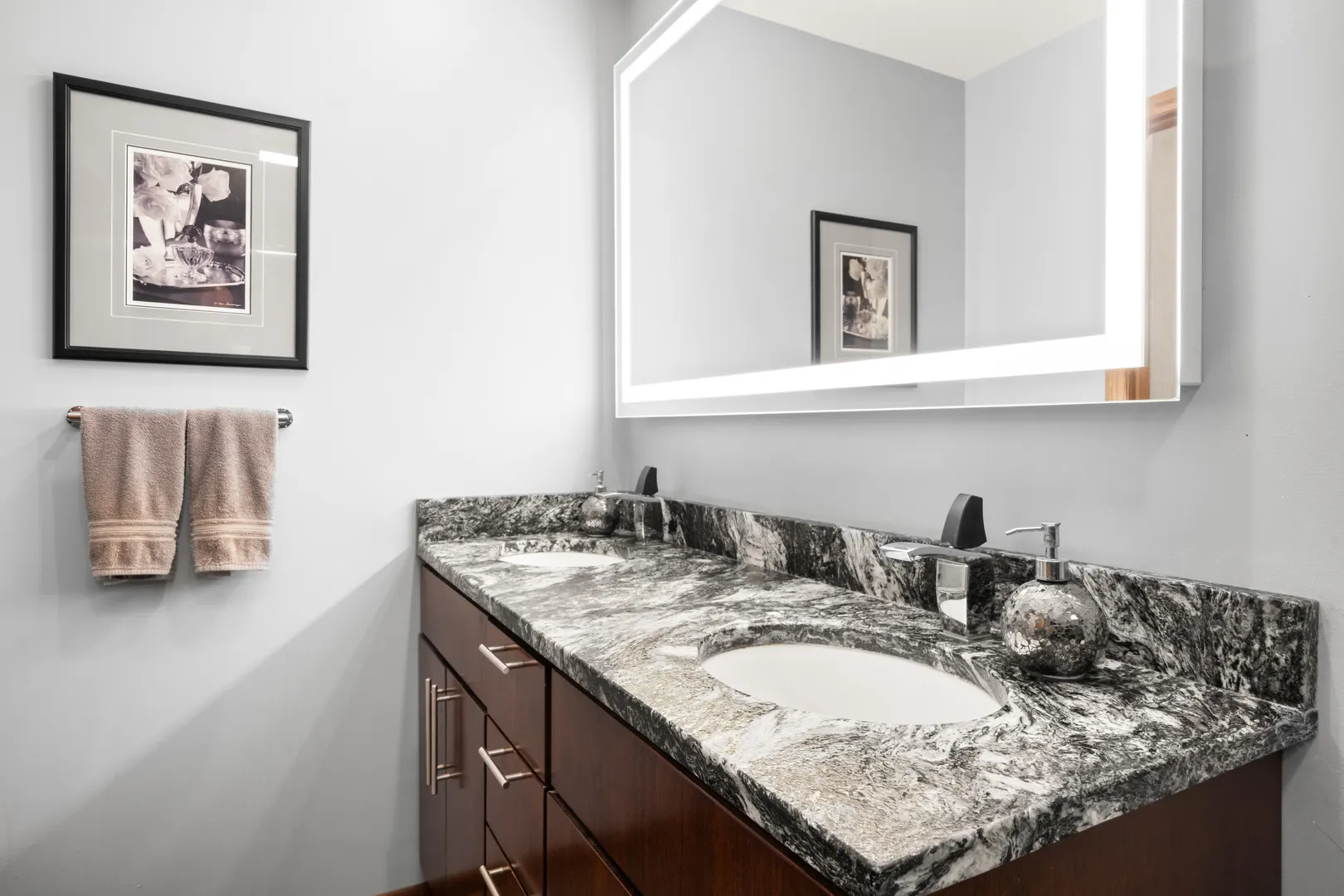 1311 Azalea Lane IL
