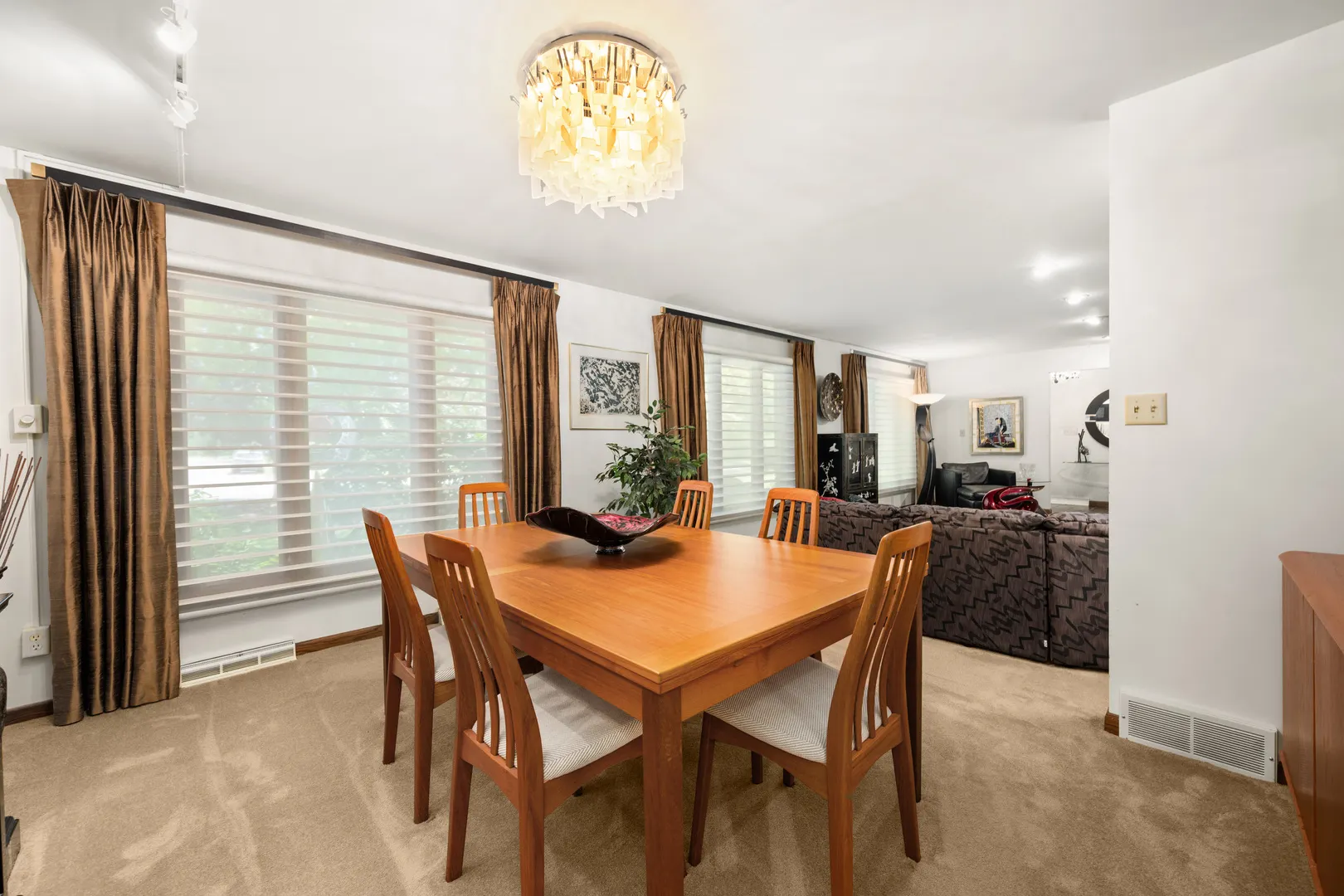 1311 Azalea Lane IL