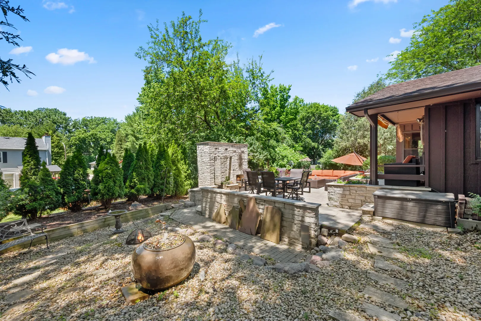 1311 Azalea Lane IL