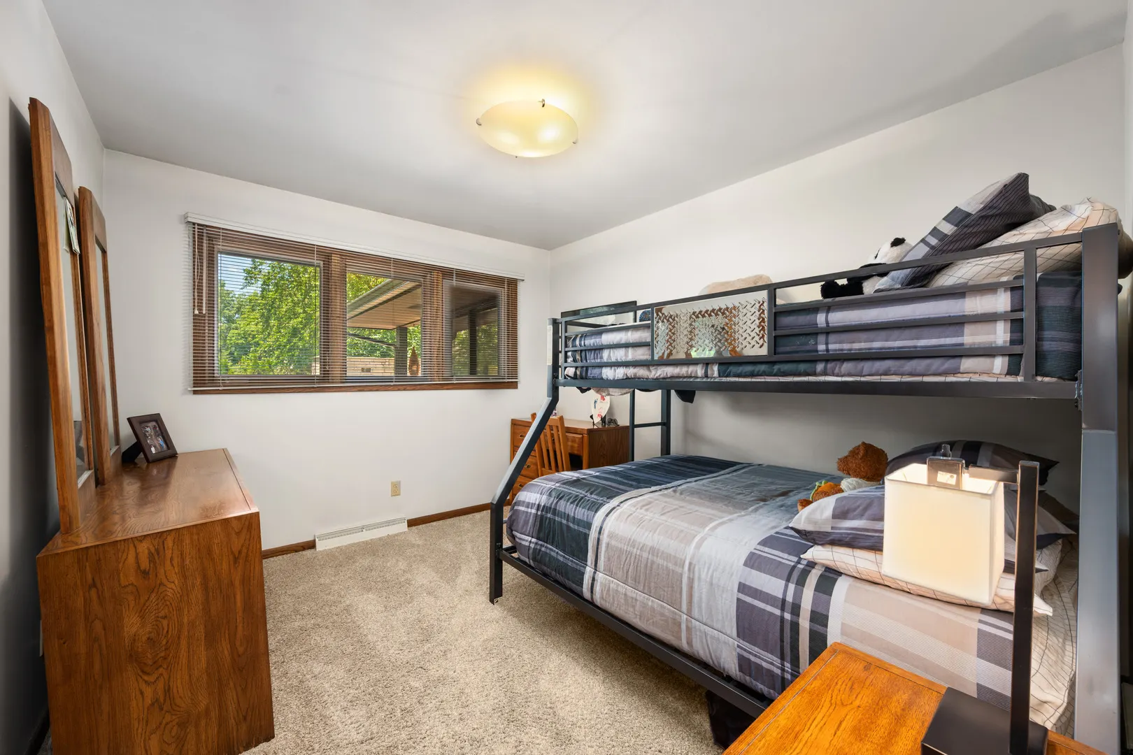 1311 Azalea Lane IL