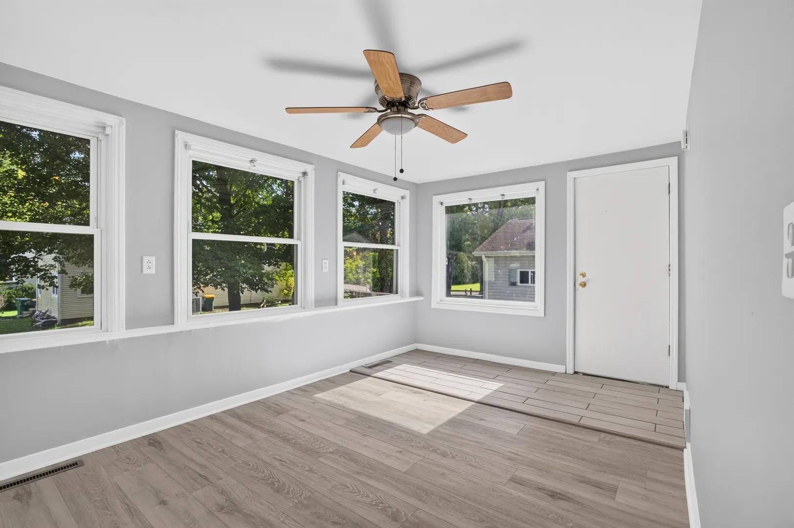 326 S Walnut Street IL