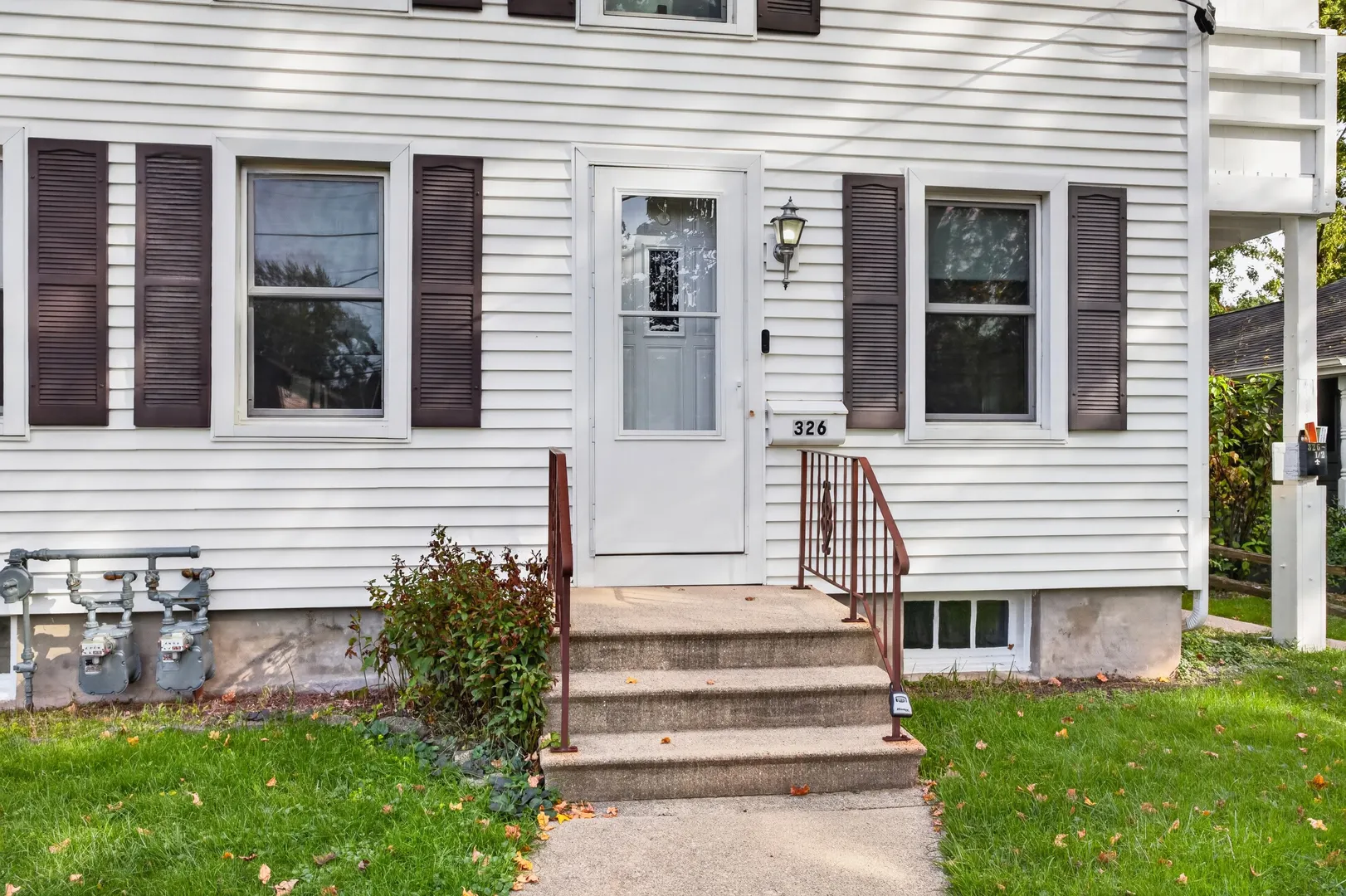 326 S Walnut Street IL