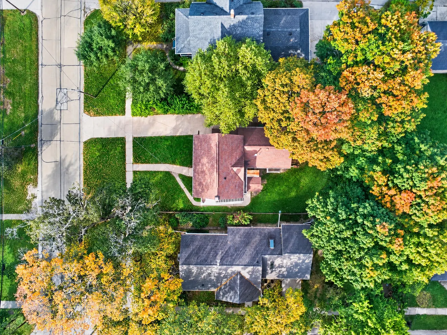 326 S Walnut Street IL