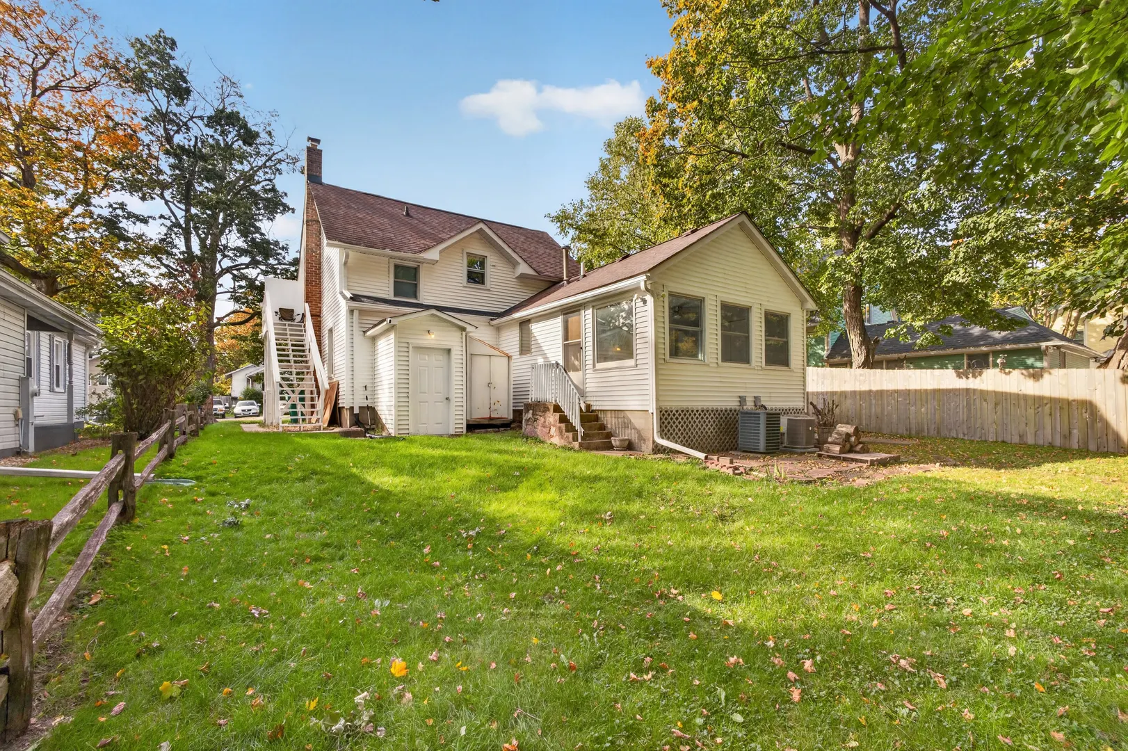 326 S Walnut Street IL