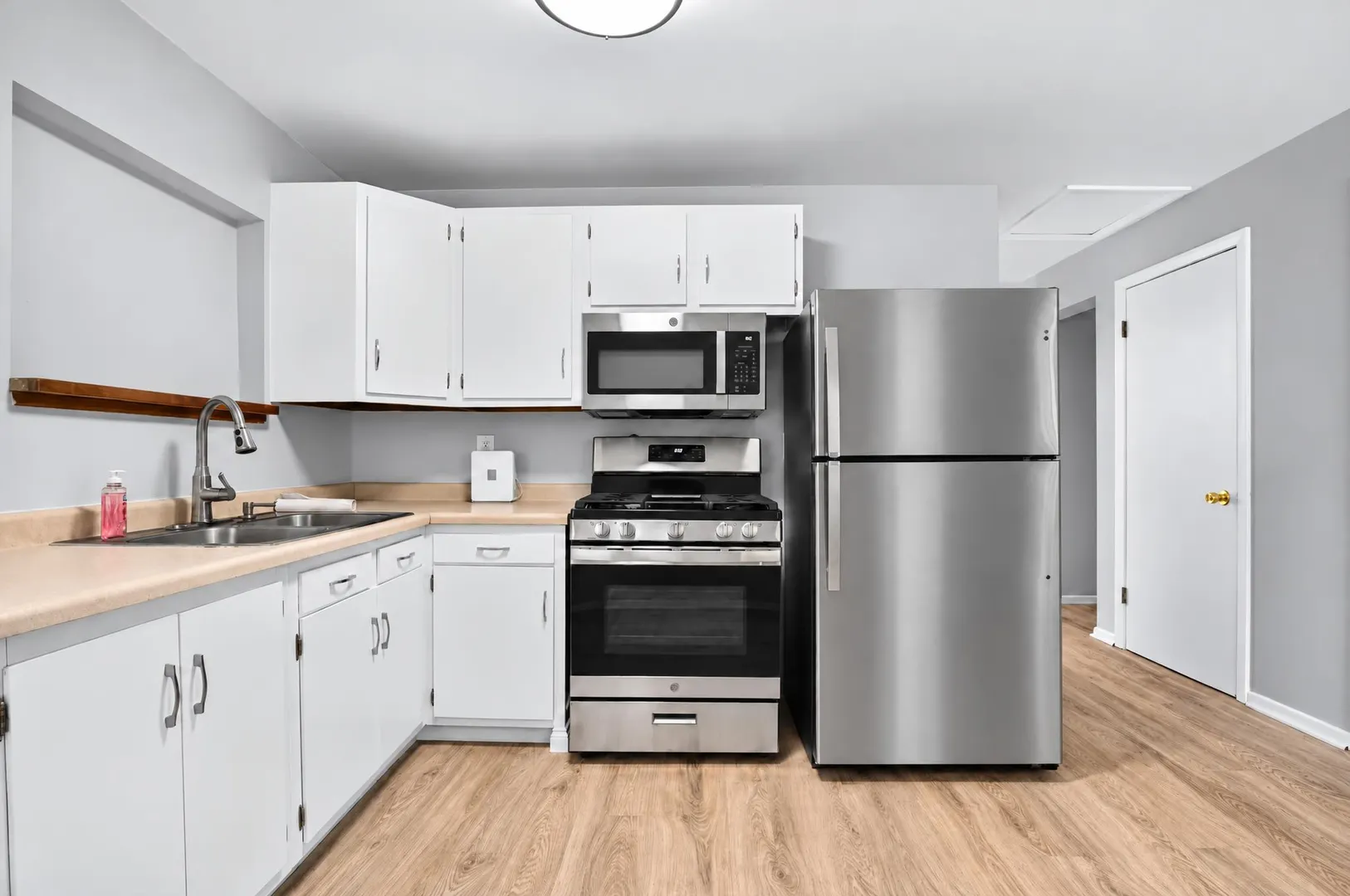 326 S Walnut Street IL