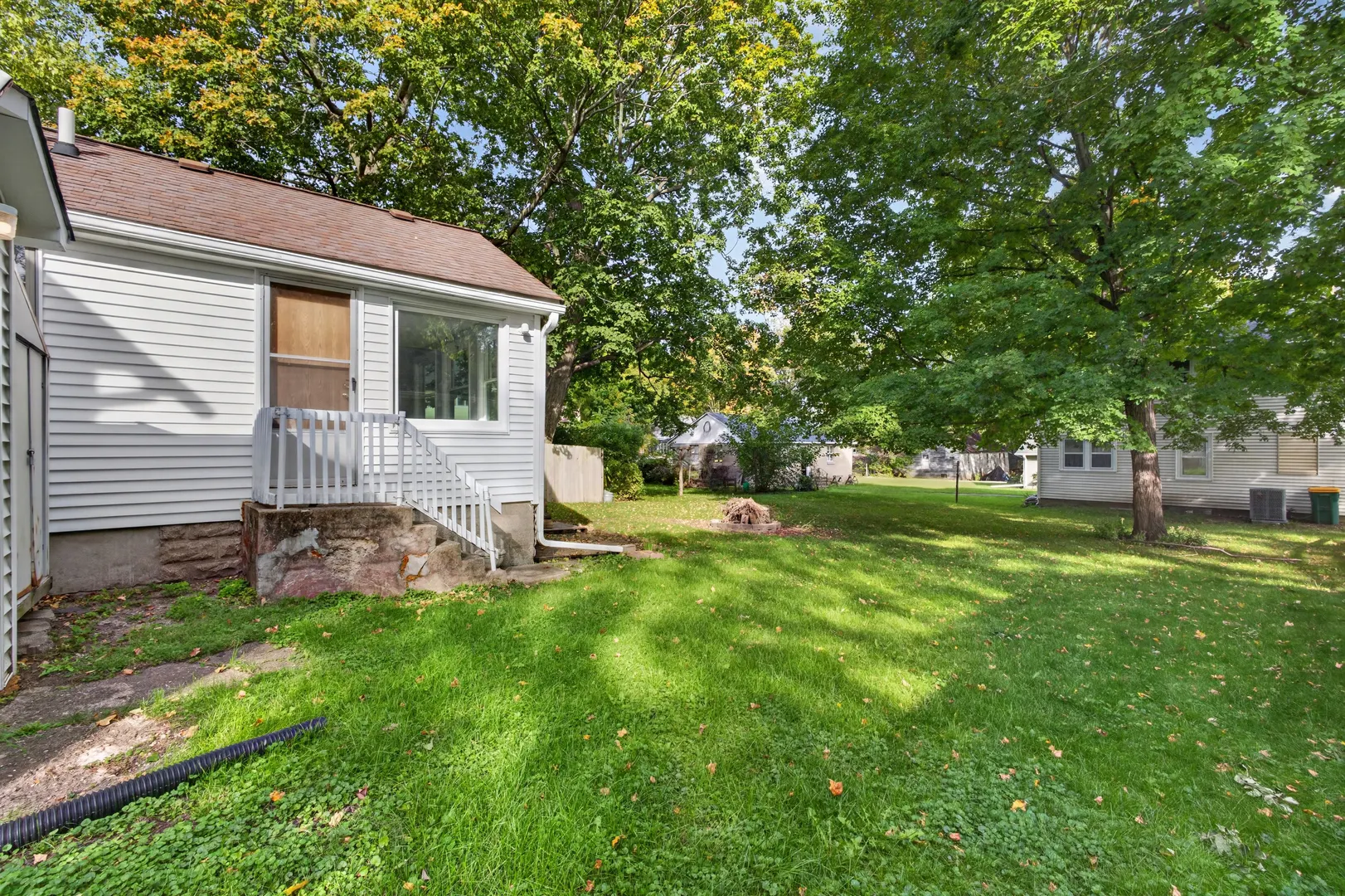 326 S Walnut Street IL