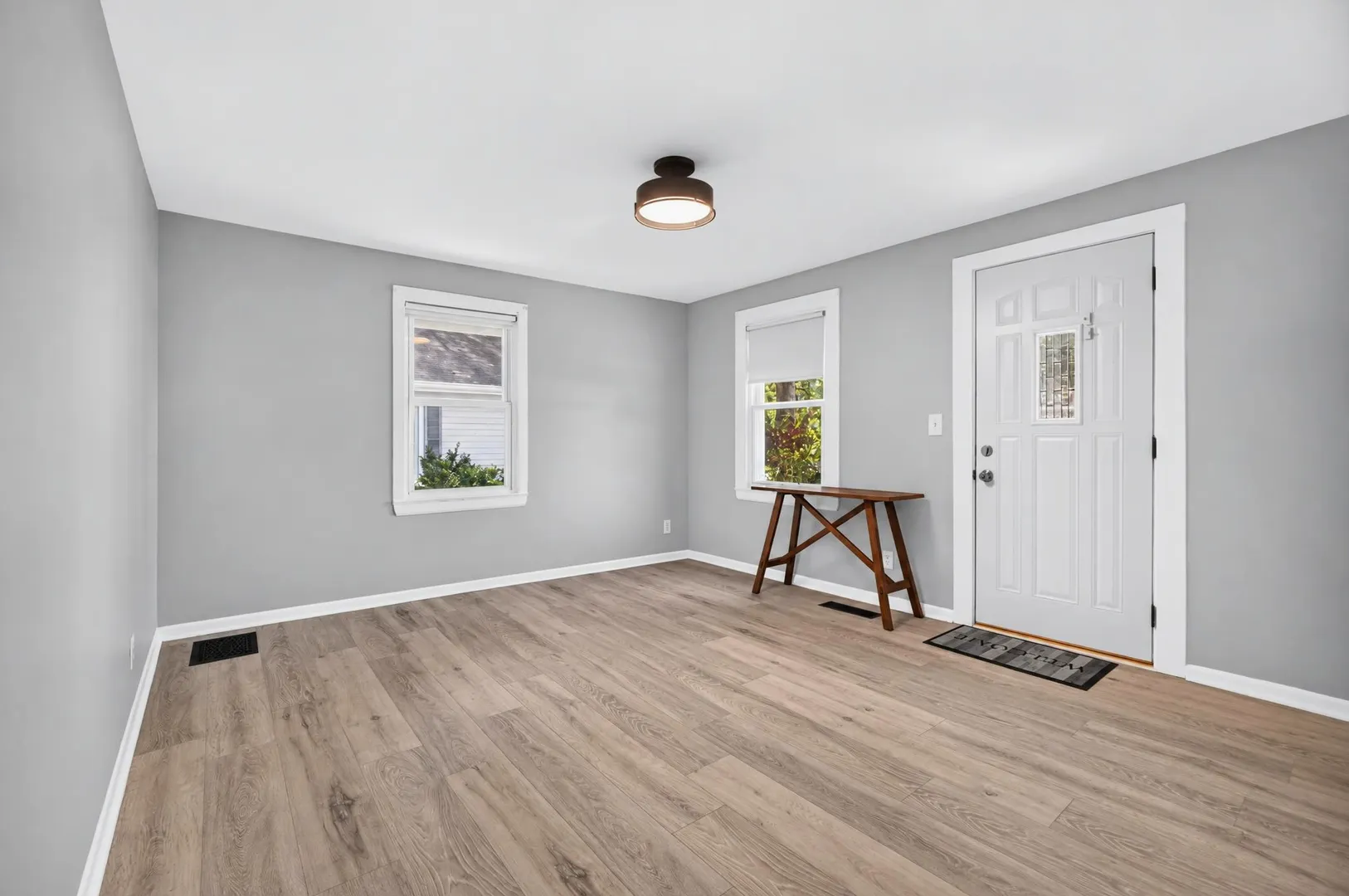 326 S Walnut Street IL