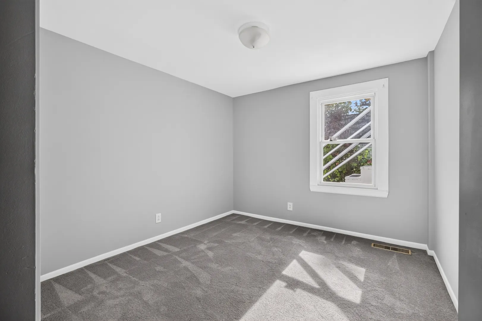 326 S Walnut Street IL