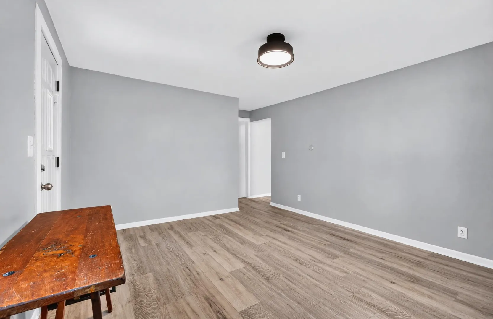 326 S Walnut Street IL